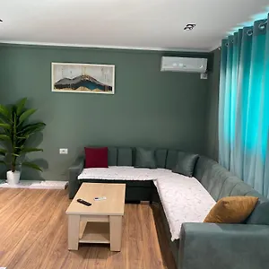 Hotel Novs, Gjirokastër